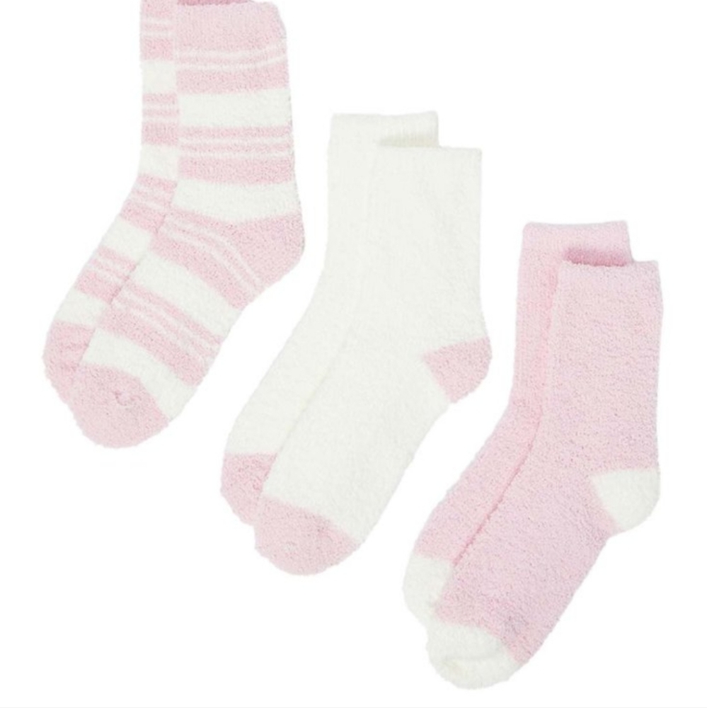 **YOUR FEET WILL THANK YOU FOR THESE COMFY/SOFT CUDDL DUDS SOCKS**